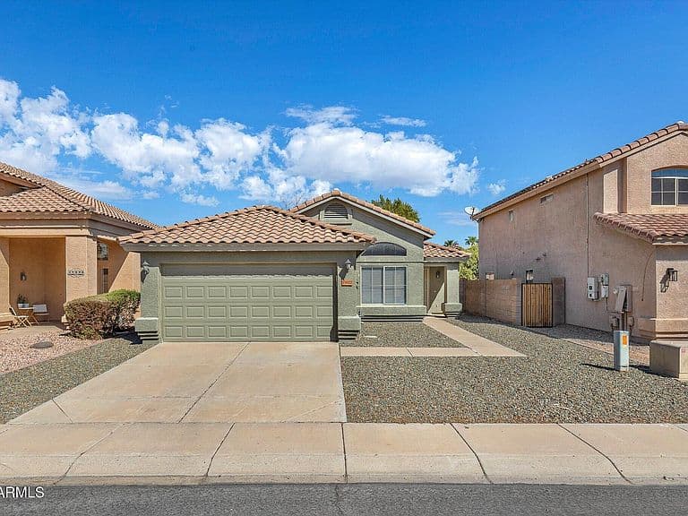 15022 W BOTTLE TREE Avenue photo 2