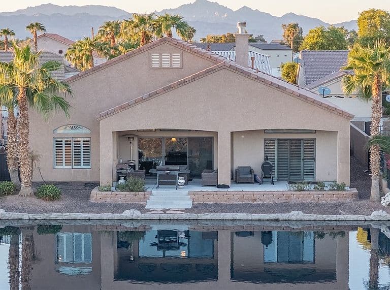 2158 E Via Del Aqua Cove photo 2