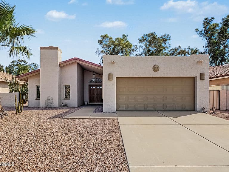 8849 E FAIRWAY Boulevard photo 1