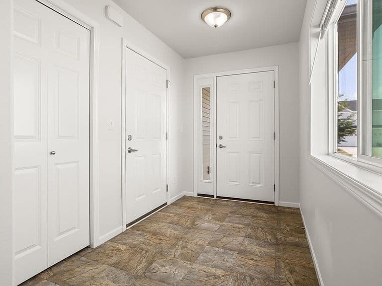 1319 13th St W photo 5