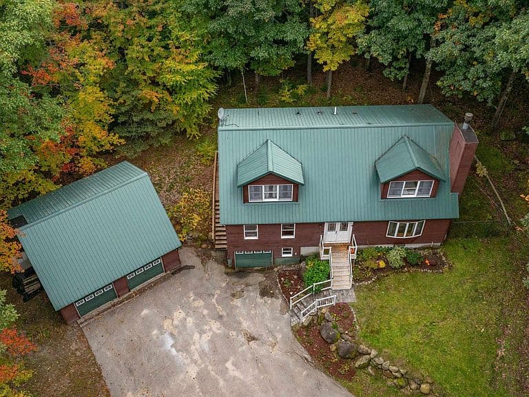 381 Slip Road photo 1