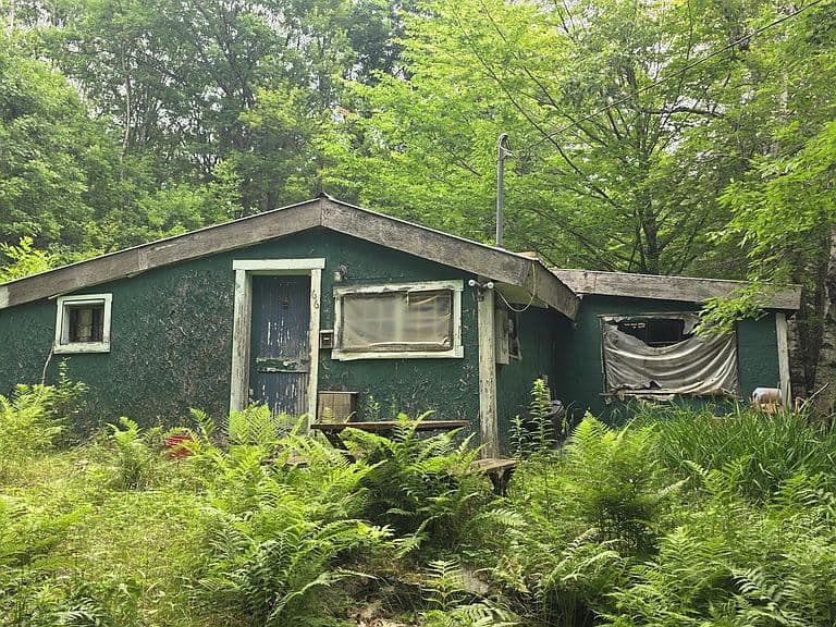 66 Goss Road photo 1