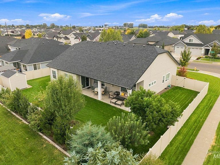 18104 N Treeline Ave photo 3