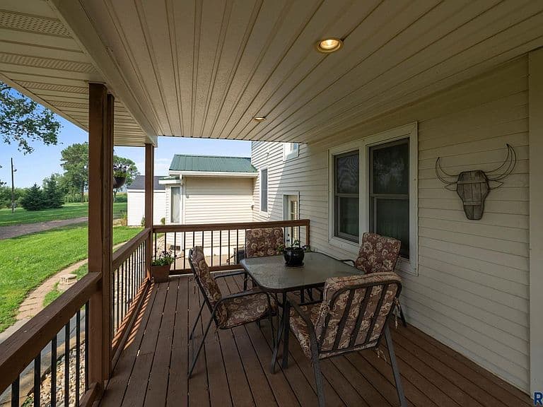 27151 479th Ave photo 5