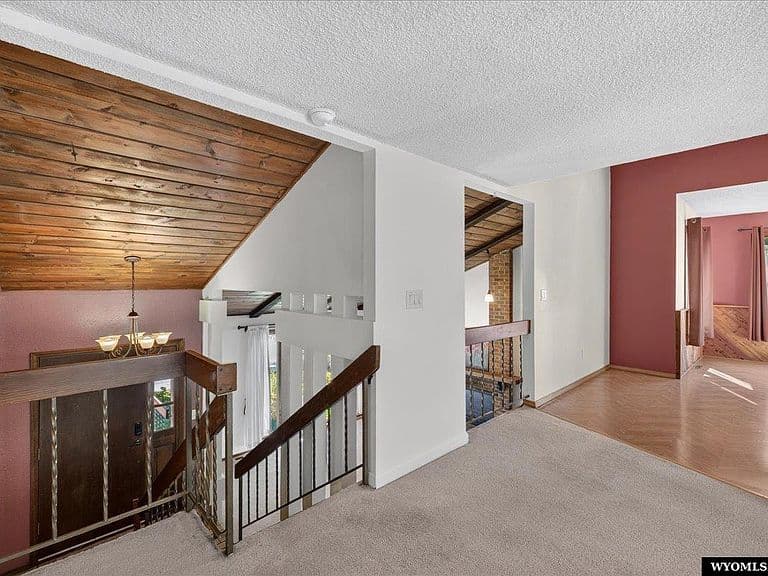 200 Sunflower St photo 5
