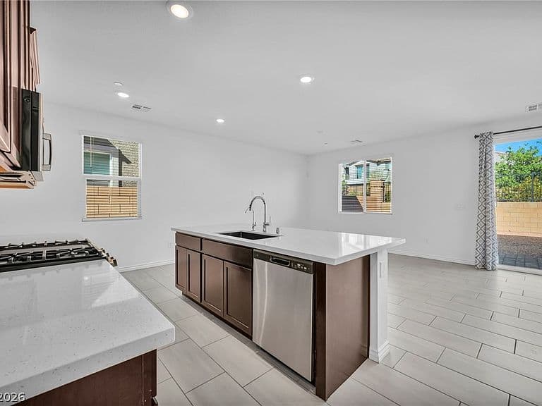 8843 Roadrunner Ravine St photo 5