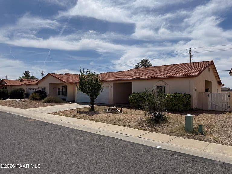 3562 Heather Ave photo 2