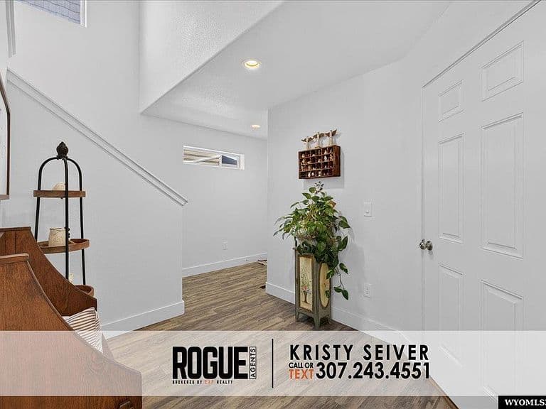 6863 Umpqua River Rd photo 5