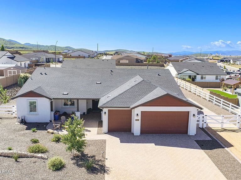 13511 E REMINGTON Road photo 1
