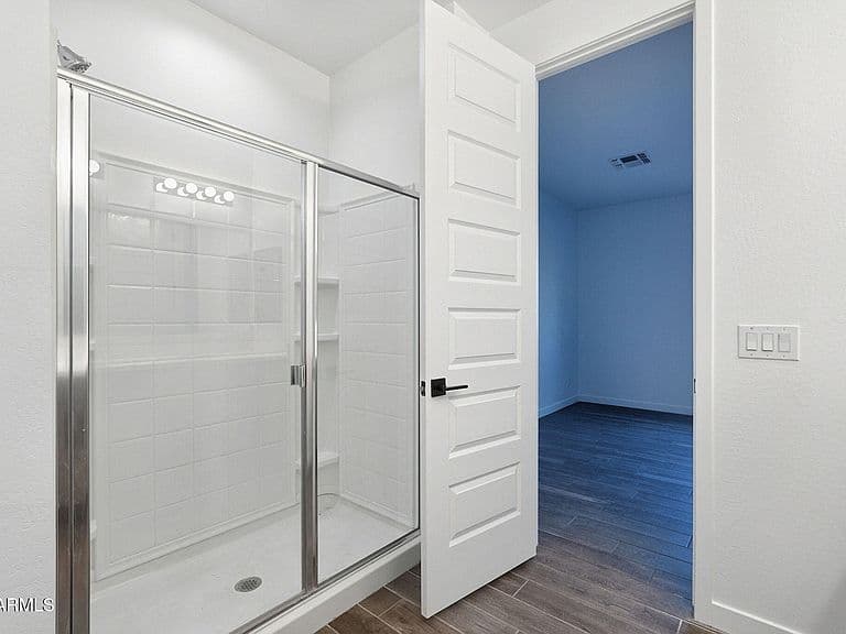 1626 E EVELYN Street photo 5