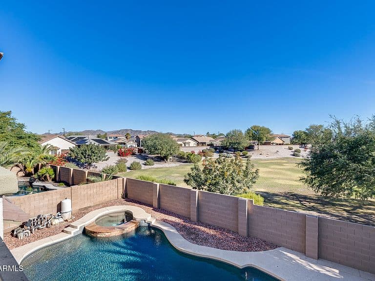 3327 S 257th Dr photo 5