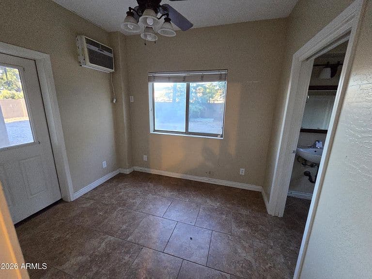 33602 N COBBLE STONE Drive photo 4