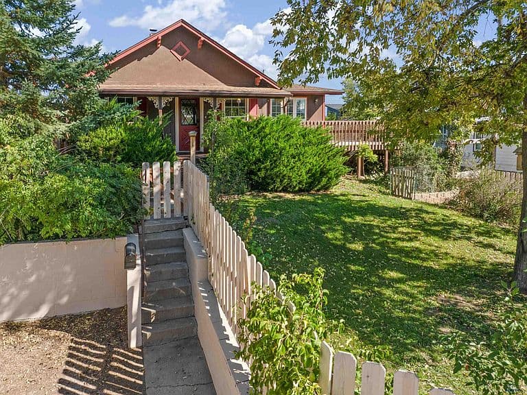 1314 Quincy St photo 3