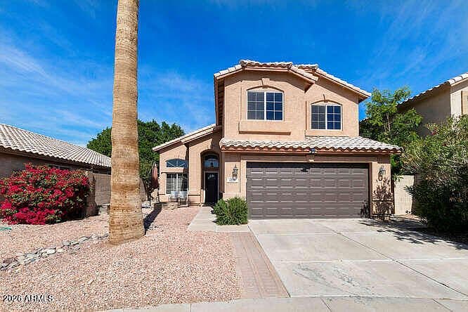 4820 W SHANNON Court photo 3