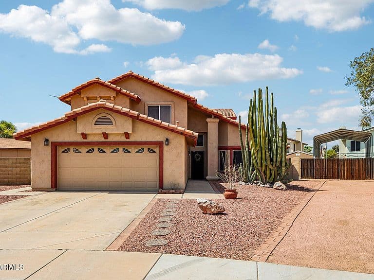 6932 W CHARTER OAK Road photo 2