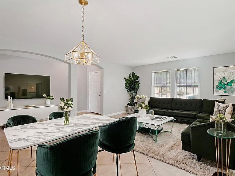 16267 W Yucatan Dr photo 2