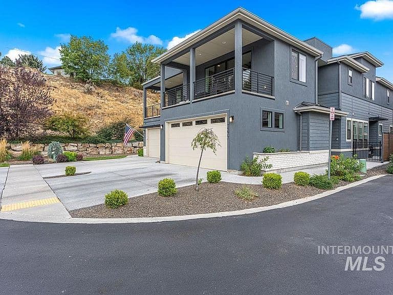3277 S Sedgebrook Ln photo 1