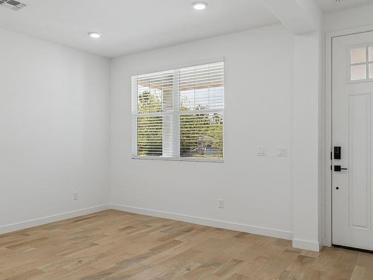 2329 N 29TH Street photo 4