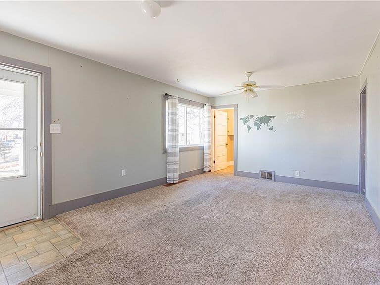 632 Saint Johns Ave APT 8 photo 5