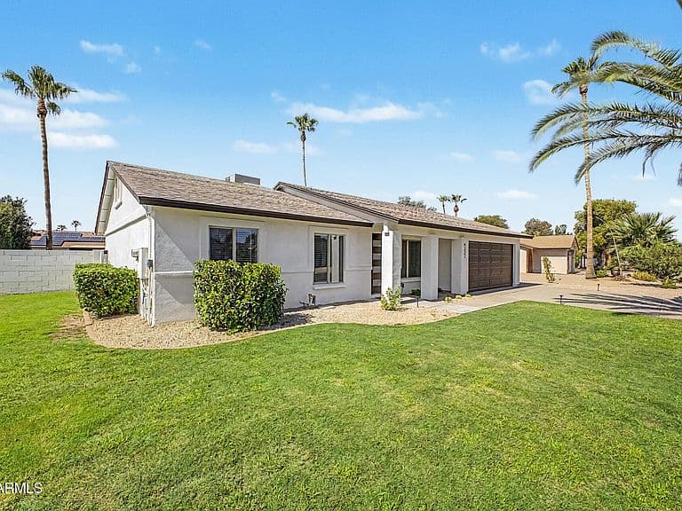 9337 E Cortez Street photo 3