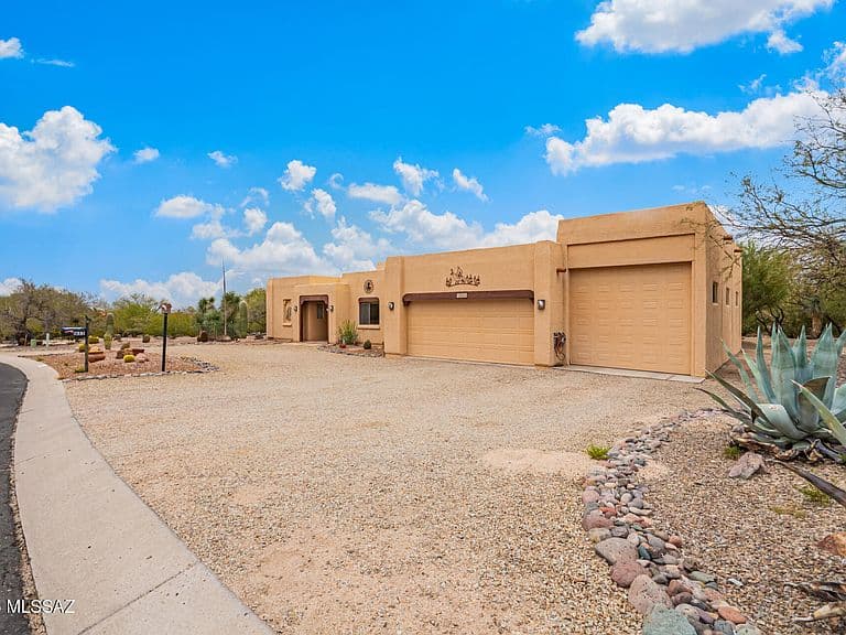 1655 W Placita Del Codillo photo 3