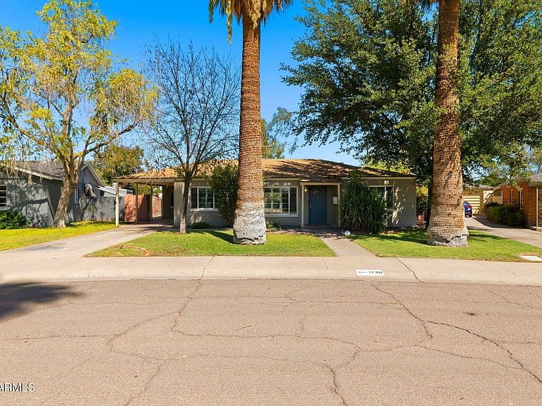 1730 W MULBERRY Drive photo 3