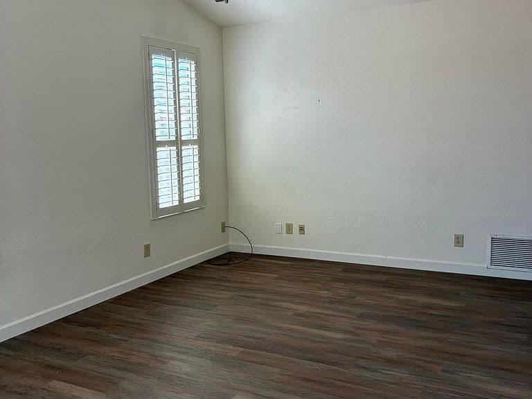 26017 S HOLLYGREEN Drive photo 5