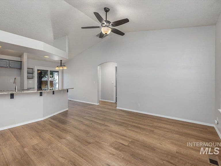929 S Pelican Way photo 4