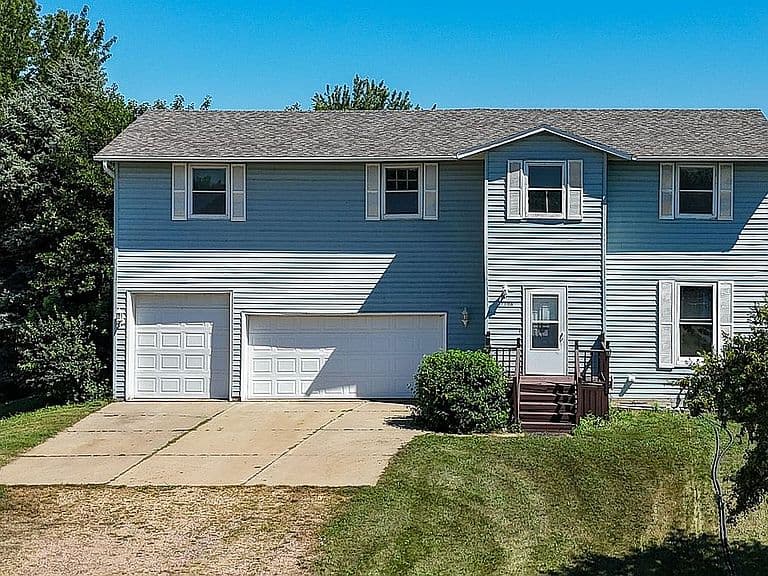 47108 Dorothy Pl photo 1