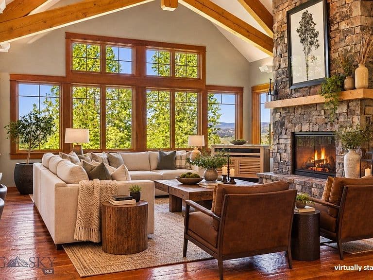 2594 Star Ln photo 1