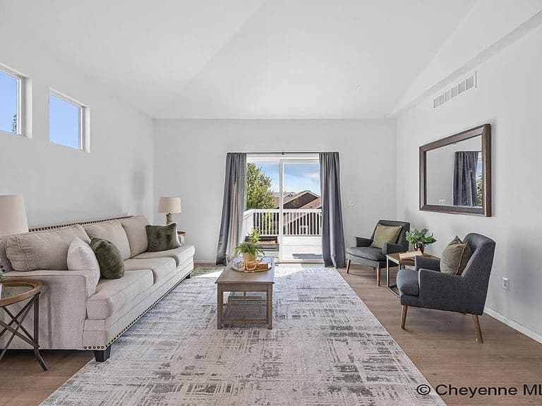 1509 Summerset Dr photo 5