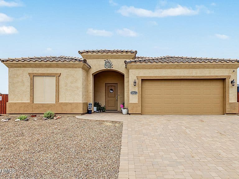 12533 W CABRILLO Drive photo 2