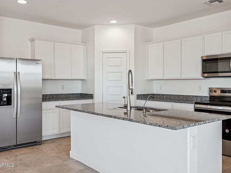35810 N Pumpkin Drive photo 4