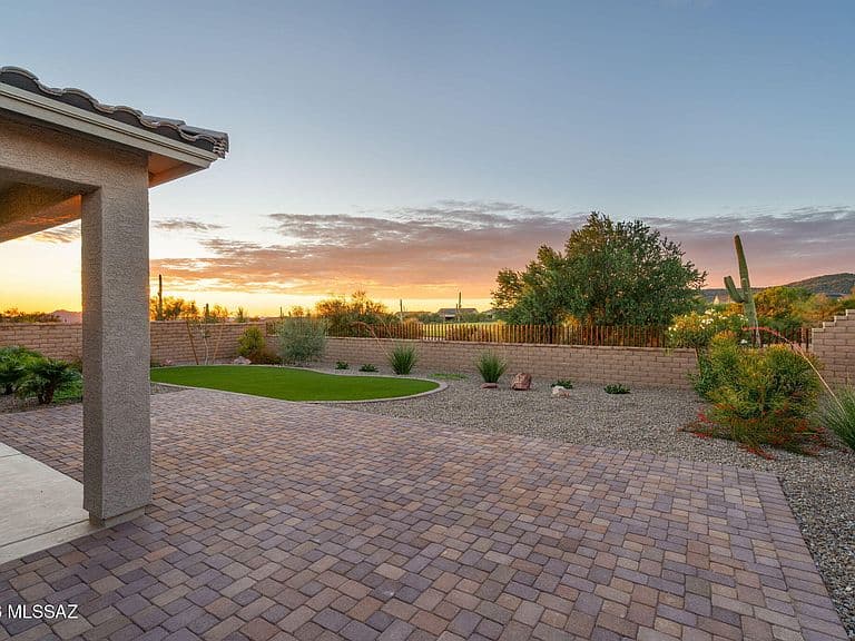 6690 W Winding Knoll Pl photo 3