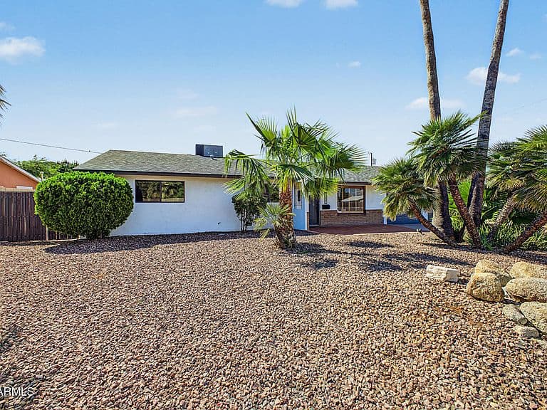 2501 E BLANCHE Drive photo 5