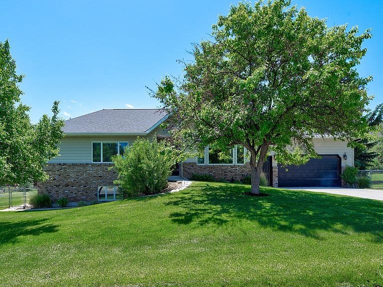 215 Katy Ct photo 2