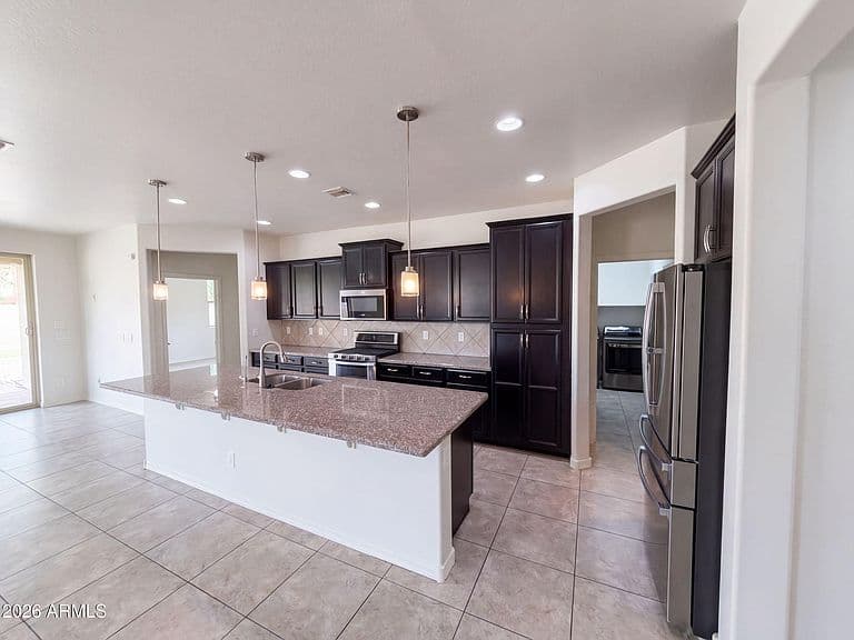 2518 E FAWN Drive photo 2