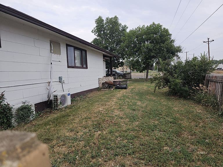 2202 Leighton Blvd photo 3