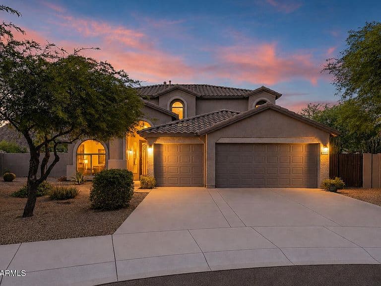 8370 W SPUR Drive photo 3