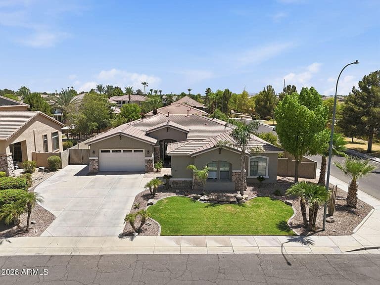 407 E TONTO Place photo 5