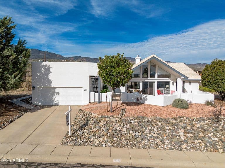 570 ANTELOPE Drive photo 4