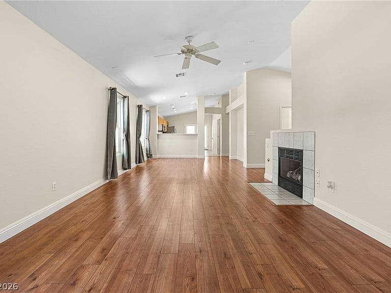 8609 Majestic Pine Ave photo 5