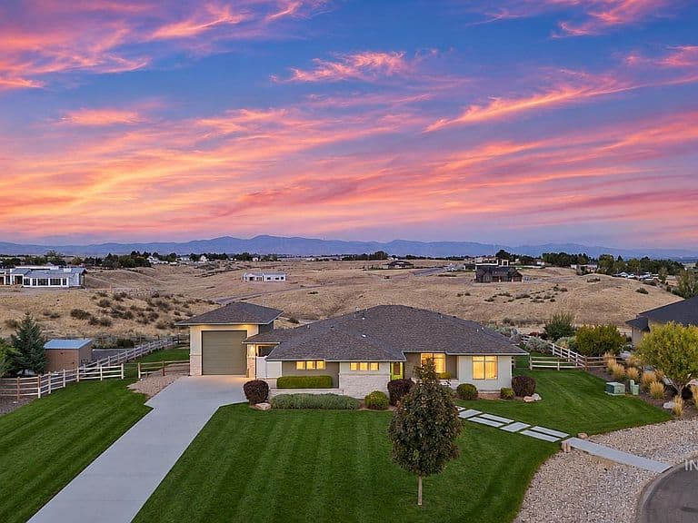 24398 Tombstone Ridge Ct photo 2