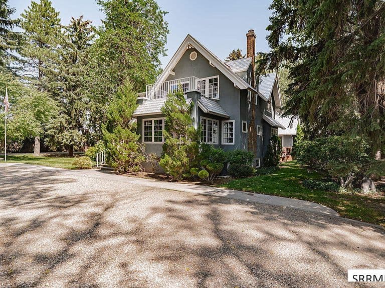 8535 S 15 W photo 4
