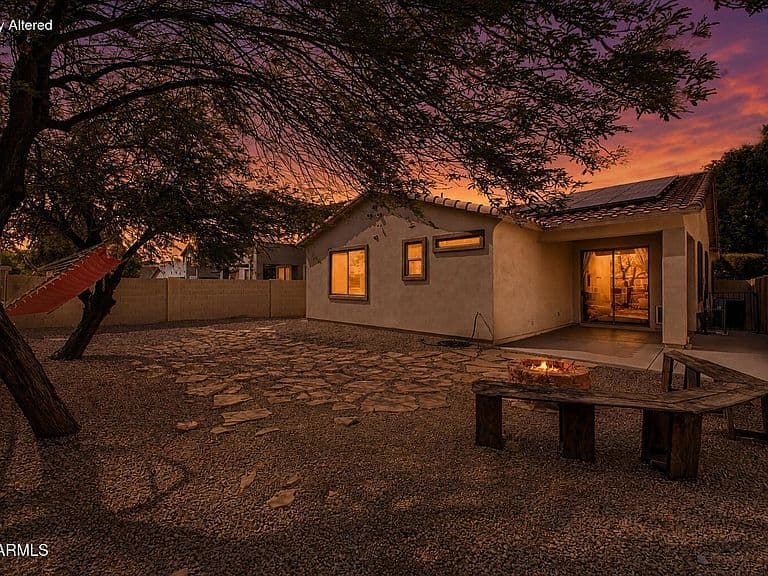 10783 W MONROE Street photo 4