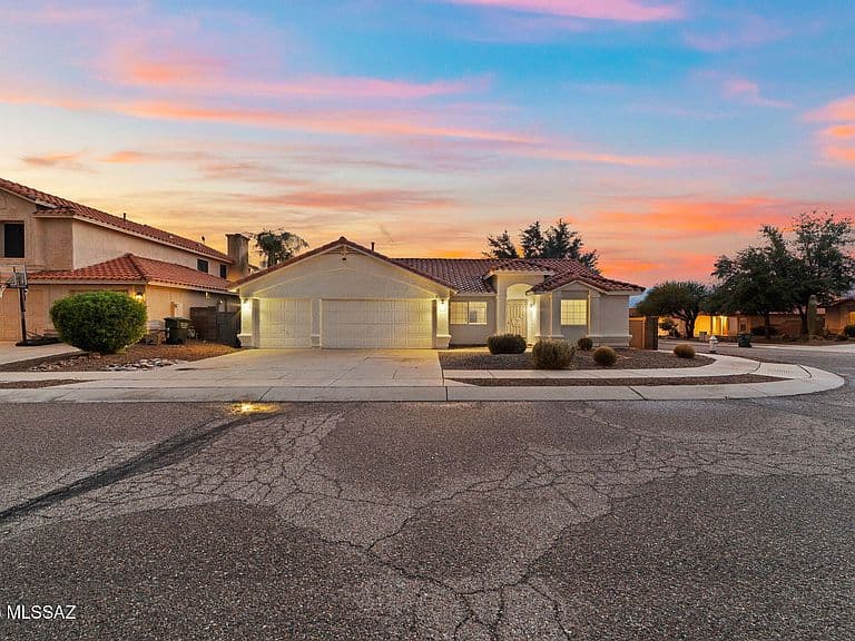8089 E Gary Ct photo 2