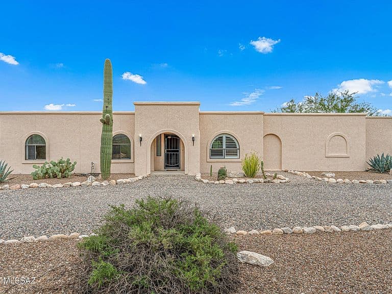 8300 E Ocotillo Dr photo 1