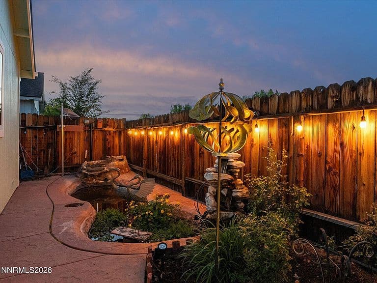 4572 Creekside Cir photo 5