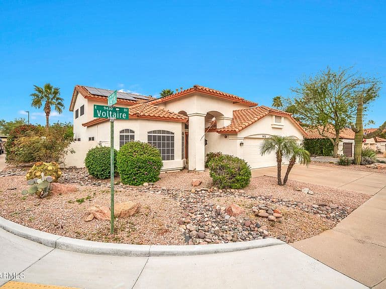 9432 E Voltaire Dr photo 3