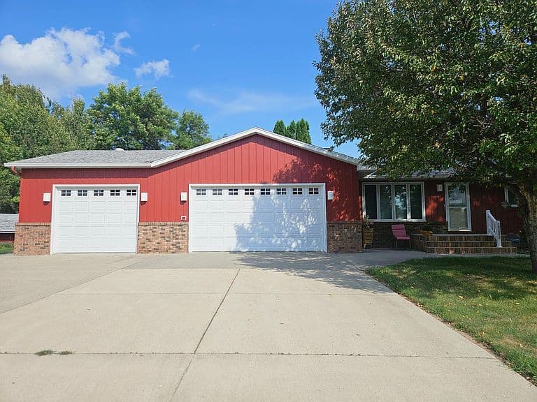 1710 7th St N photo 4